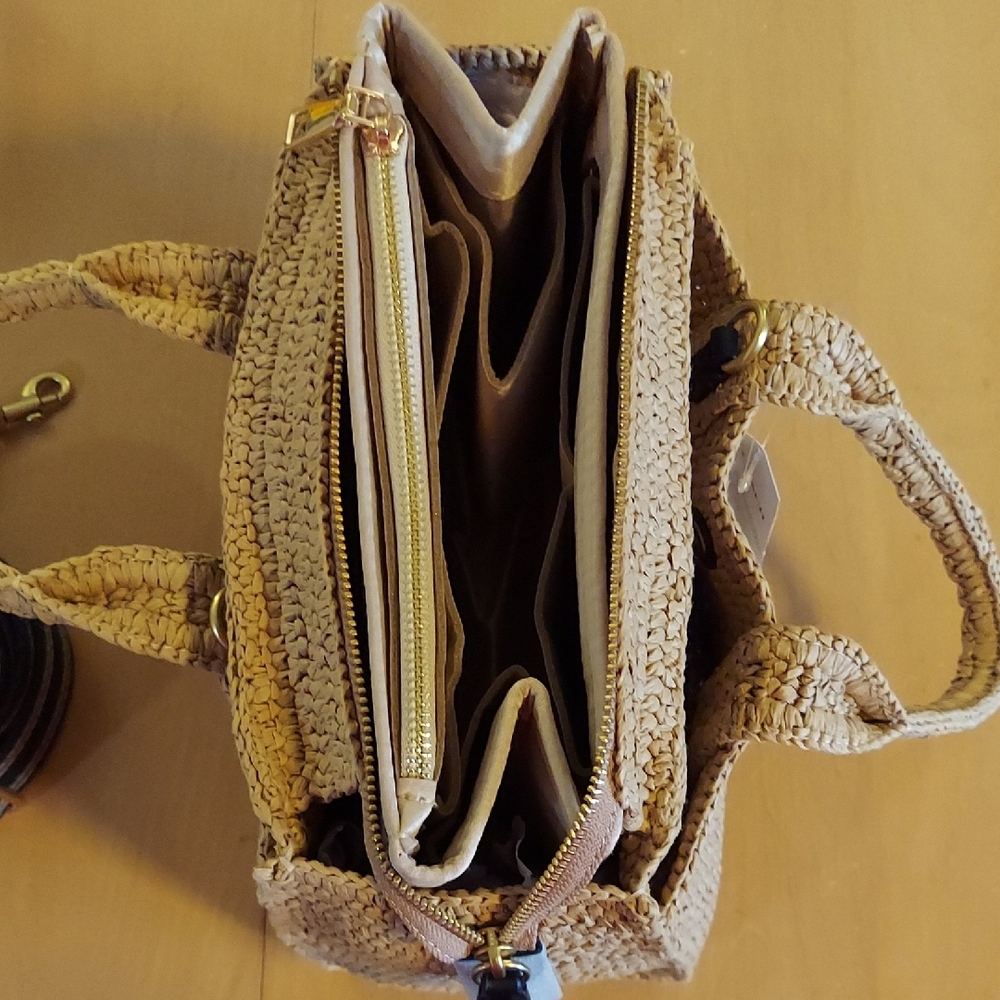 Coach Cargo Tote 26, NWT, Straw w/Black Accents - Picture 5 of 16
